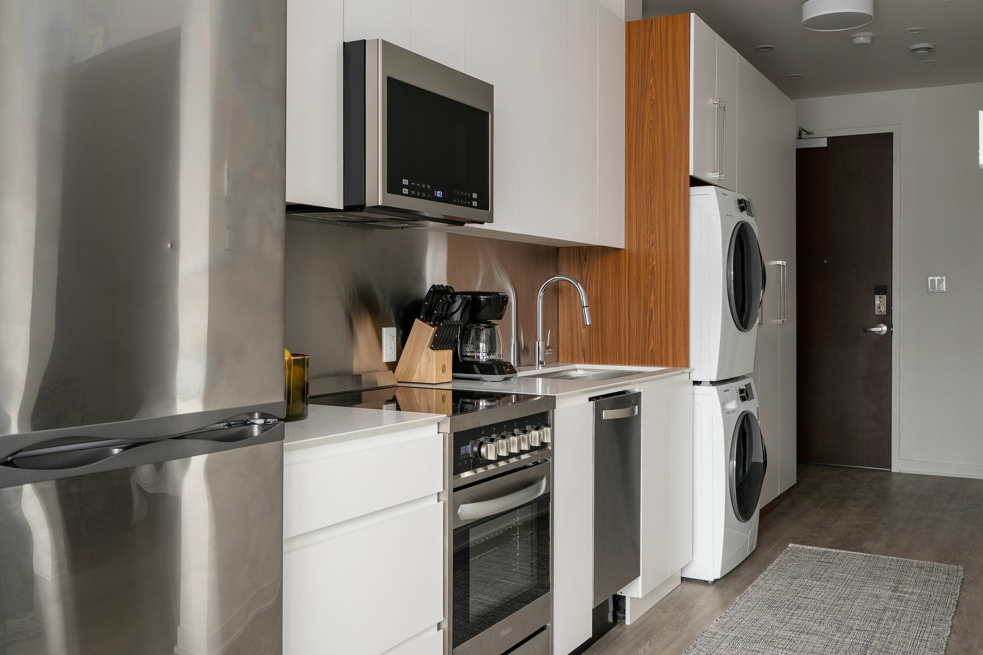 Lovely 1Br In Quartier Des Spectacles By Sonder Apartment Montreal Exterior photo